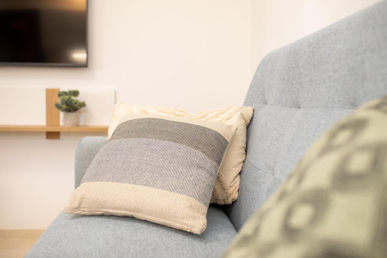 Apartman "Ela" Njivice Buitenkant foto